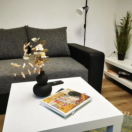 Appartement Plytjes Bude, 15207 *