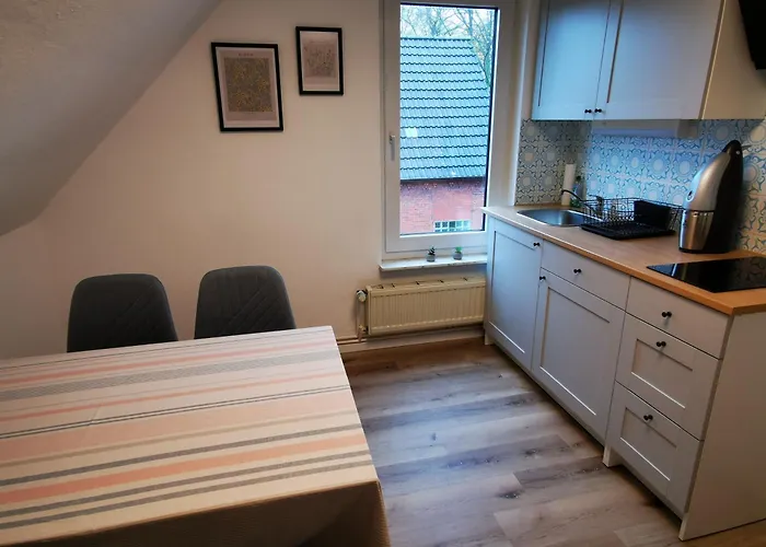 Plytjes Bude, 15207 Leer